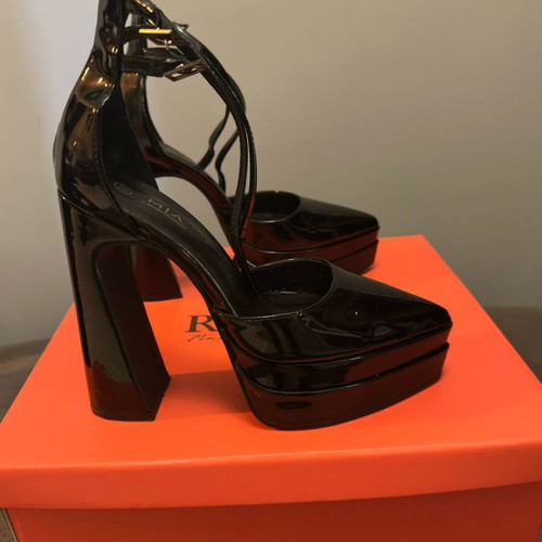 Ragazza black patent platform heels size 37 like new with ankle strap