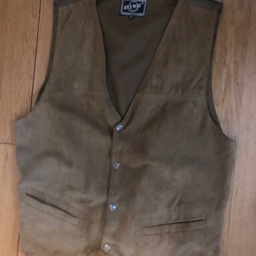 Leather vests unisex vintage, like new, brown size M and black 38, pack of 2