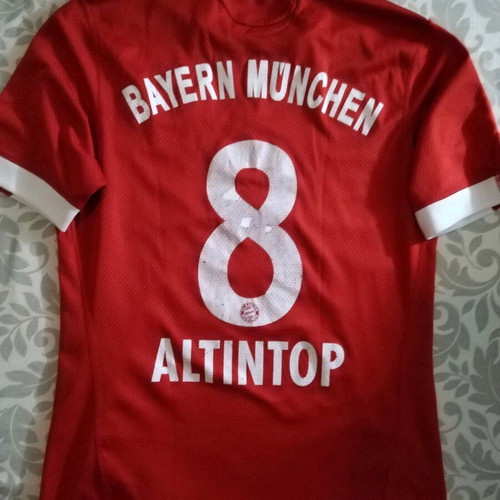 Bayern Munchen jersey used, size small like medium