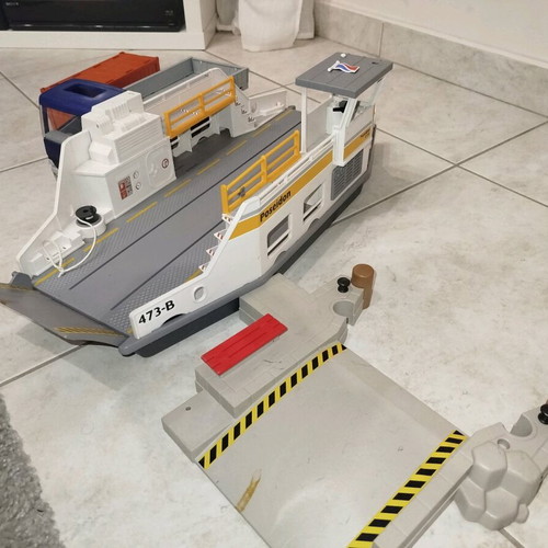 Φέρυ μποτ και φορτηγό Playmobil μεταχειρισμένα