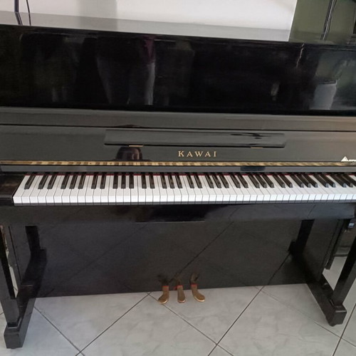 Πιάνο Kawai Κ-25Ε σαν καινούργιο με σκαμπό