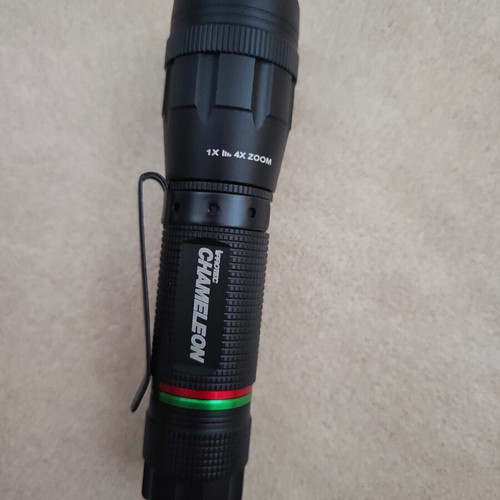 Chameleon flashlight with white, red and green light, 4x zoom