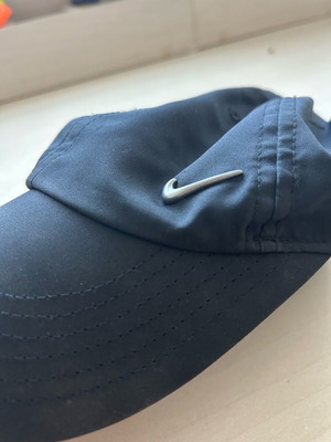 Nike hat size S, like new, black