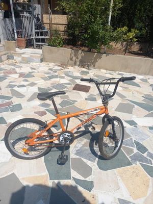 BMX bicycle used without issues