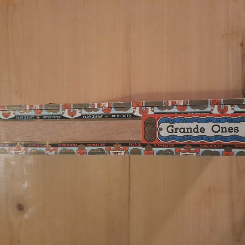 Ritmeester vintage wooden cigar box used