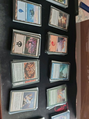 M11 Magic the Gathering TCG 140+ common and uncommon cards like new in sleeves
