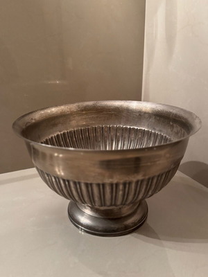 Lambidis bowl used Original Silverware