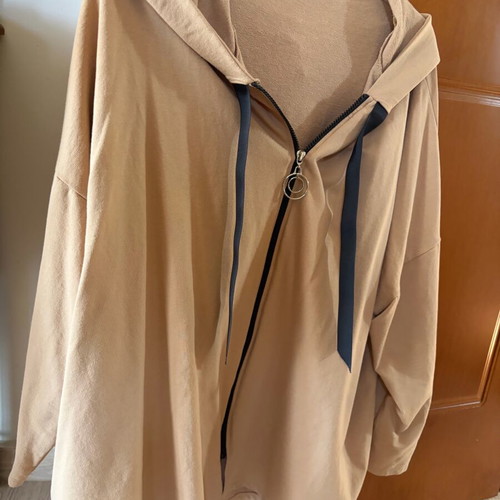 Lightweight zip-up jacket beige, new