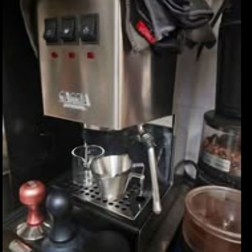 Gaggia New Classic Espresso Machine like new with extra accessories