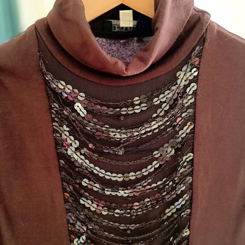 Batida sleeveless top like new, brown with sequins, size M