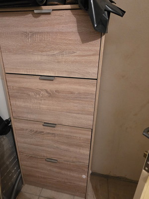 Shoe Rack like new, 1.55m height, 67cm length, 28cm depth