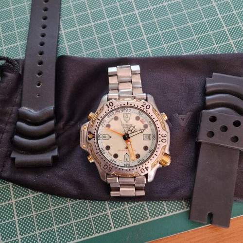 Citizen Aqualand Promaster 200m Diver used with Depth Sensor D2-17