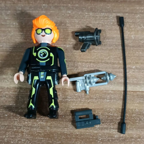 Playmobil ghost and alien hunter used
