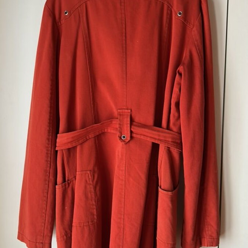 Ceramic red spring trench coat used, sizes S and M