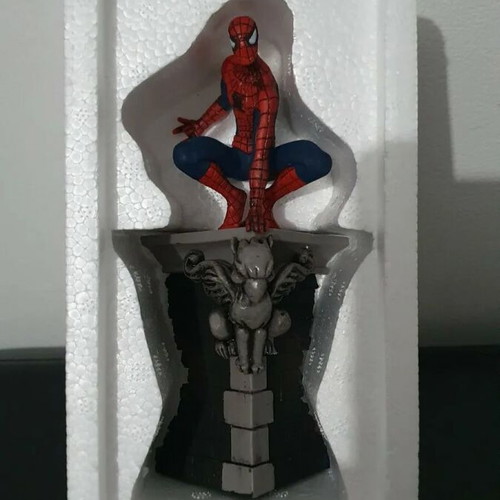 Marvel The Amazing Spider-man Black Costume Rooftop Classic Eaglemoss Statue new, 11cm