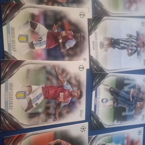 Football cards like new, pack of 37 with players Zota, Leao, Renato Sanches