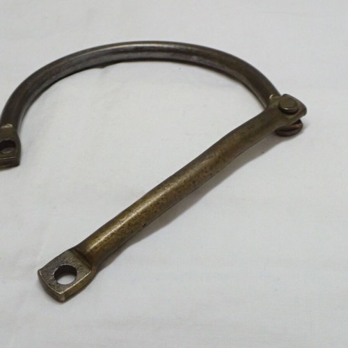 Vintage brass D-type locking ring used for military bags