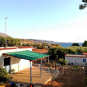 2 εξοχικές κατοικίες με περιβάλλοντα χώρο προς πωληση στη νοτιοανατολική Πελοπόννησο