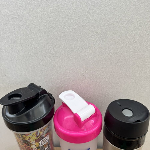 Smart Shake Bottles and Portlock Traveling Mug Set used