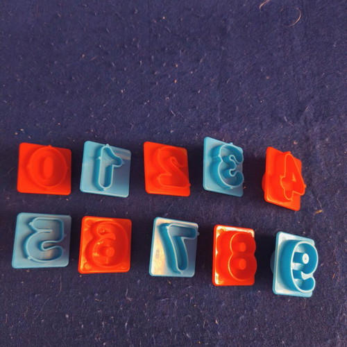 Number molds used for modeling clay, 0 to 9