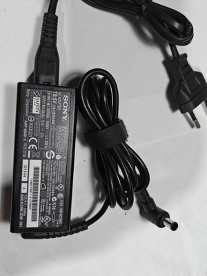 Sony Vaio Laptop Charger AC Adapter 19.5V 2.3A 45W like new