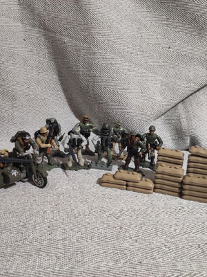 Soldier figures set of 10 with motorcycle and cart used