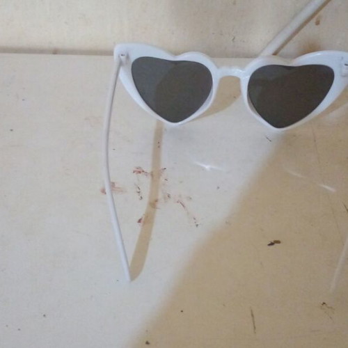 Women’s heart-shaped white sunglasses like new