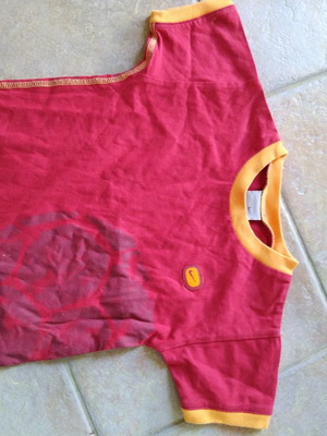 Nike t-shirt used for ages 3-4
