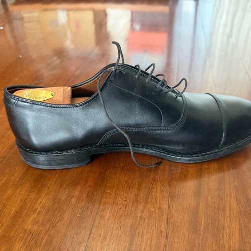 Allen Edmonds pair of black dress shoes, new, size 45