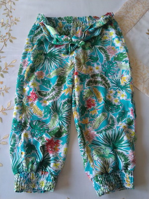 Summer pants for girl 3-4 years like new, size 104 cm