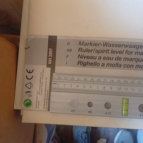 Marking Guide KH3207 with Spirit Level for Sockets, Frames & Shelves