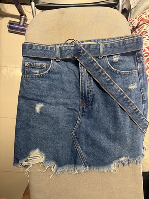 Denim Mini Skirt with Belt Bershka like new, size 40, blue