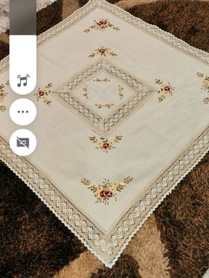 Tablecloth new, dimensions 1.28x1.18 m