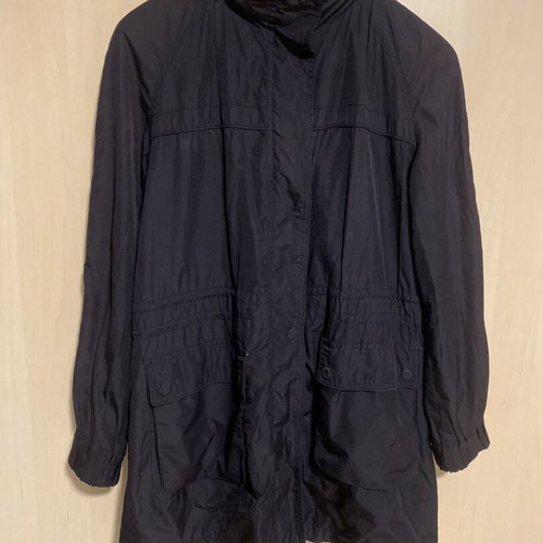 Fidele Windbreaker like new with hidden hood and cotton lining