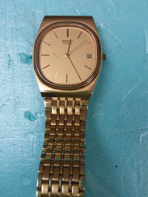 Ρολόι χειρός γυναικείο μεταχειρισμένο