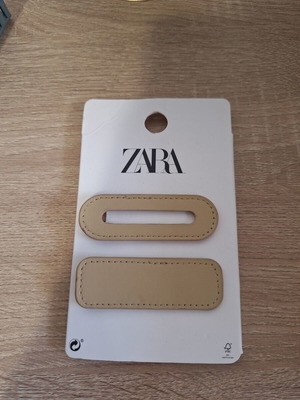 ZARA Faux Leather Hair Clips Set Beige Nude