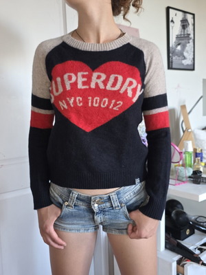 Superdry knit sweater S used with bold red heart logo