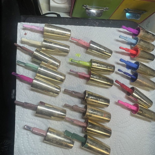 Nc Nails semipermanent nail colors used, set of 19 pieces