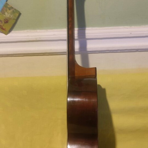 Classical guitar Afoi Panagi used, from the '50s