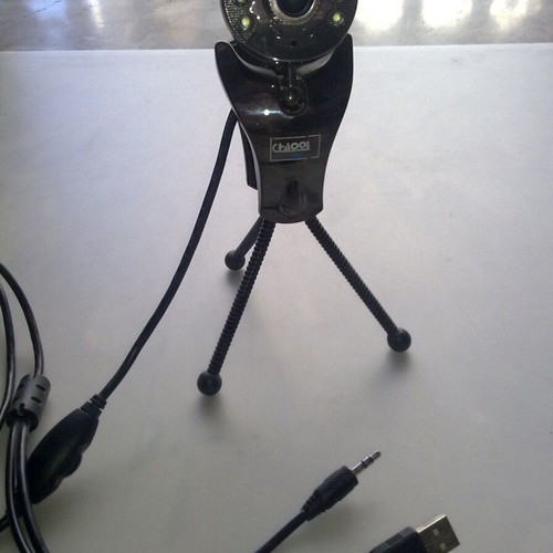 Chaqi 8000K USB Camera with Tripod like new