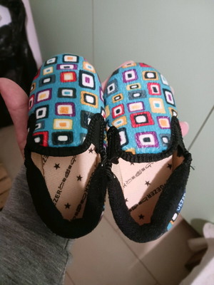 Children's slippers like new size 24
