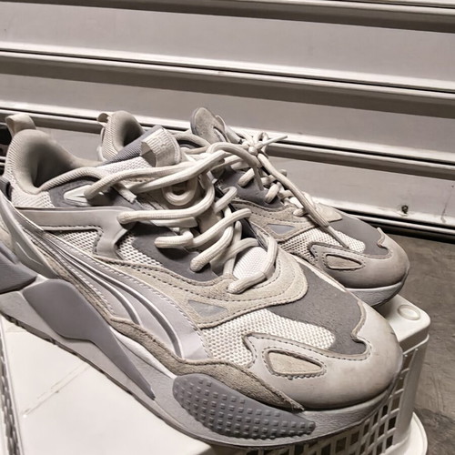 Puma casual athletic shoes used, size 41, white and grey