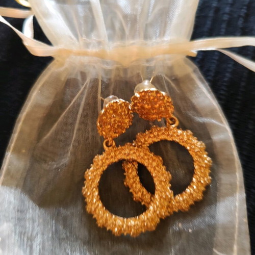 Earrings impressive like new