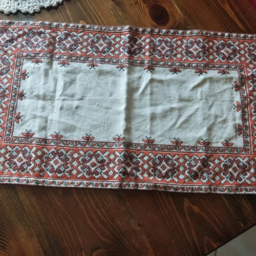 Handmade Vintage Table Runner with Geometric Patterns in Brick and Brown, like new