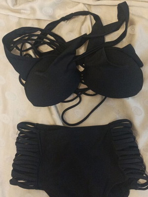 Γυναικείο μαγιό Alice Beachwear μαύρο σαν καινούργιο, μέγεθος S/M