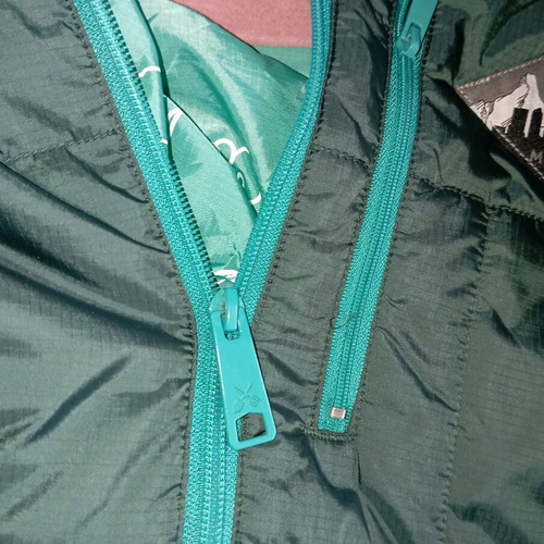 Koalatree sports and hiking jacket like new, size M