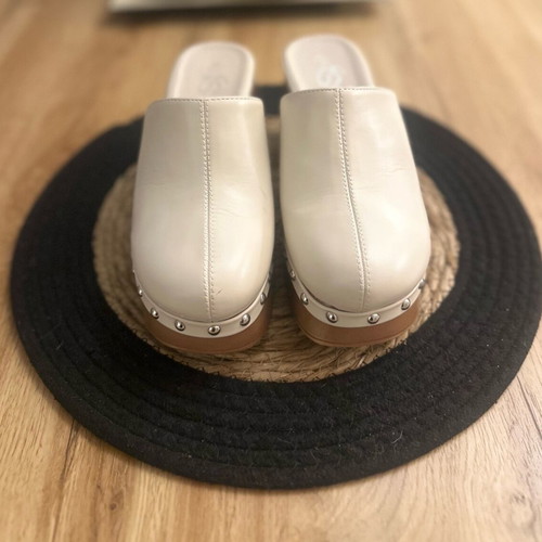 Fullah Sugah clogs like new, size 36, beige