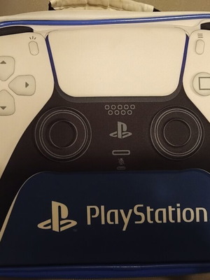 PlayStation 5 Insulated Lunch Bag like new