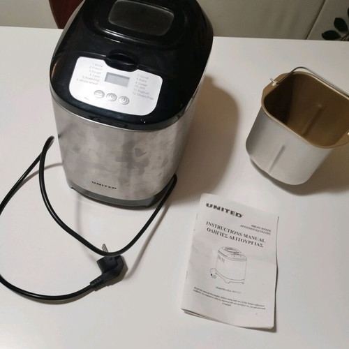 United bread maker BM 5127 like new