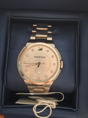 Ρολόι Swarovski μεταχειρισμένο, ασημί, σε άριστη κατάσταση